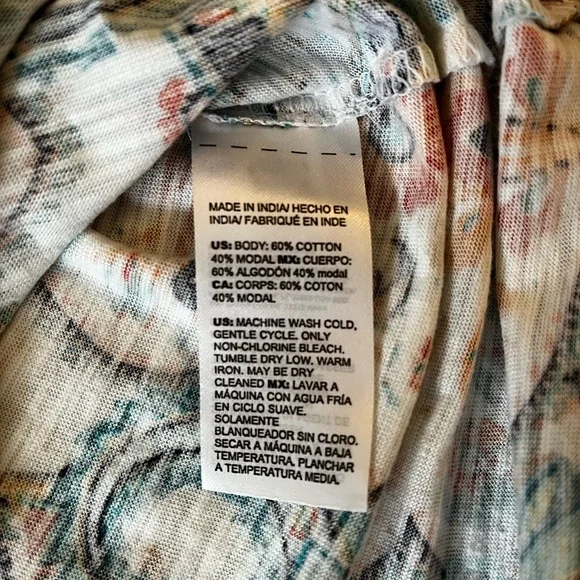 Chico’s Knit Short Sleeve Casual Top - Picture 7 of 9